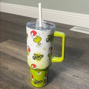 Dr. Seuss Grinch 40 oz Tumbler with Handle, Lid and Straw